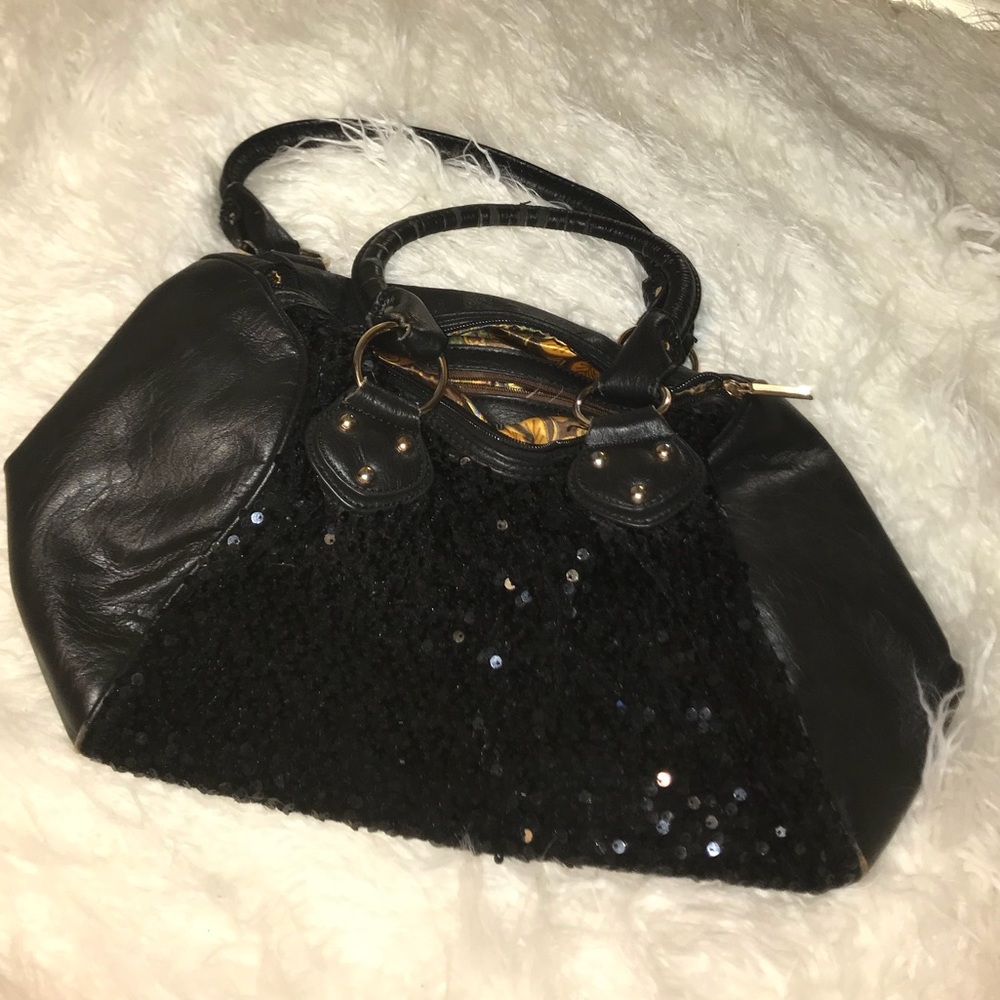 Small black purse